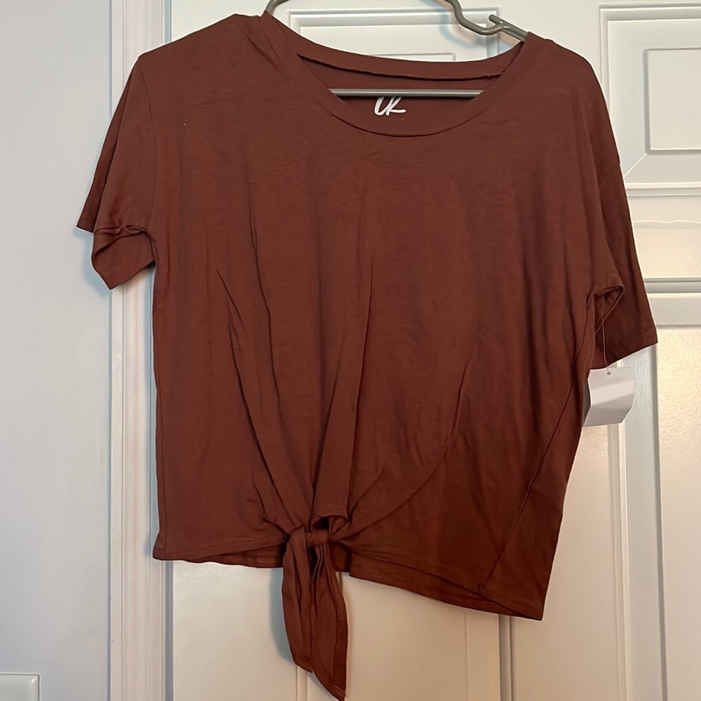 Charlotte Russe - NEVER WORN, has tags crop top